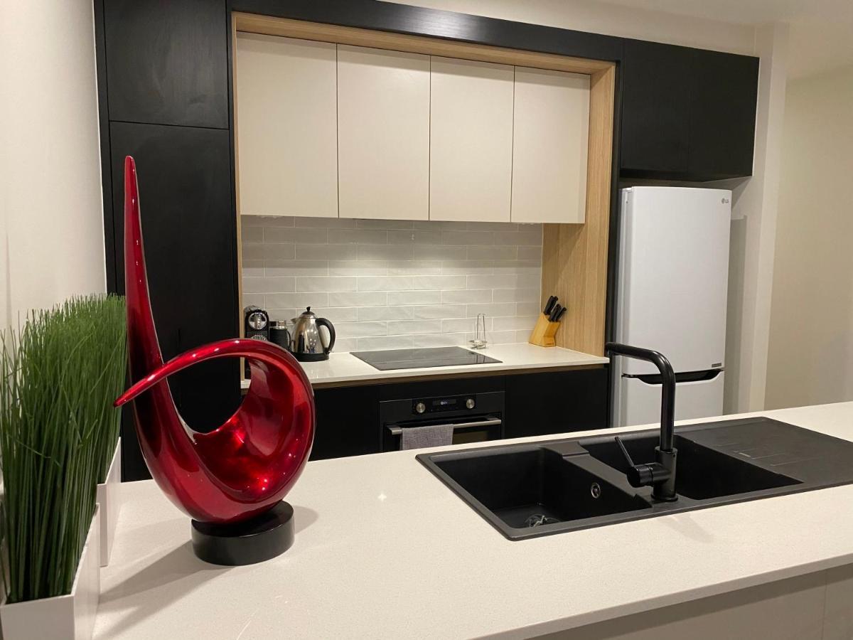 The Gallery Luxe 1 Bedroom Executive Apartment In The Heart Of Braddon Wine Secure Parking Wifi Canberra Esterno foto